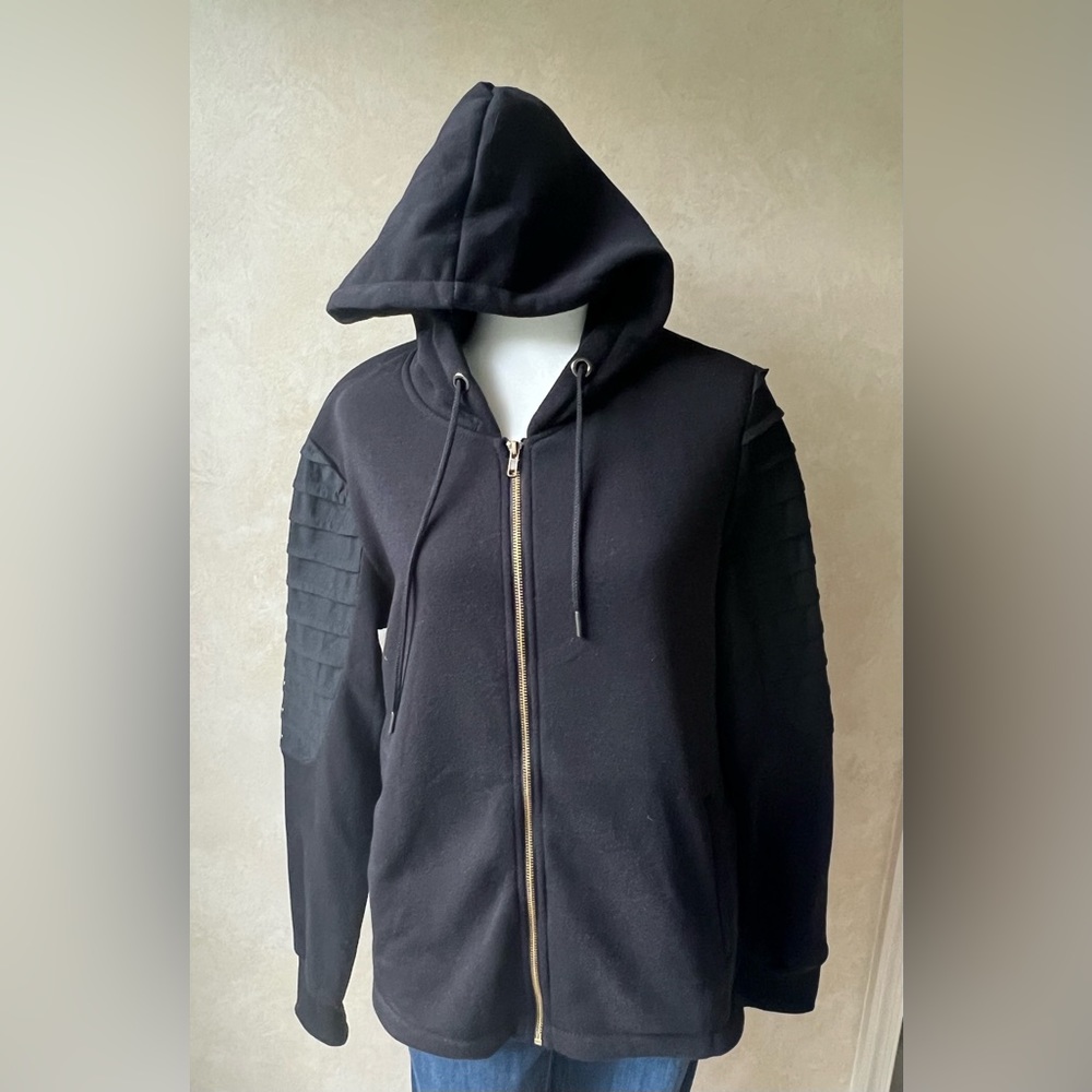 Tailored Recreation Premium Black Sweatshirt